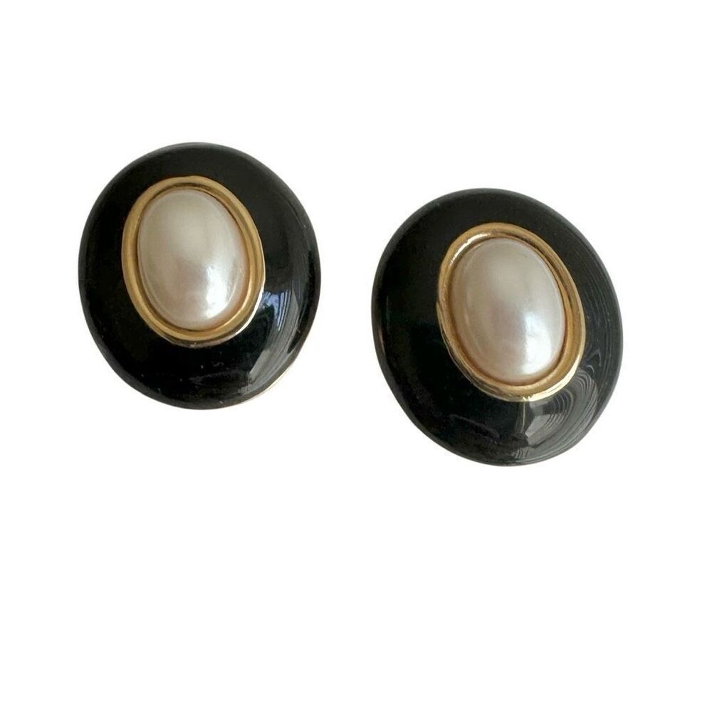 Black faux pearl oval post earrings